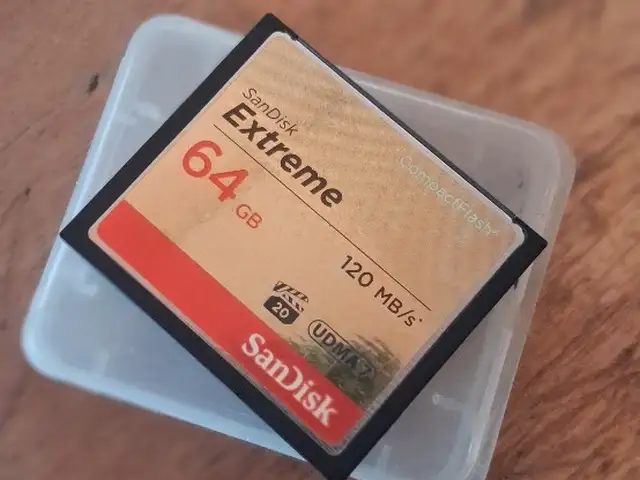 Флешка Compact Flash Sandisk, Хуҷанд
