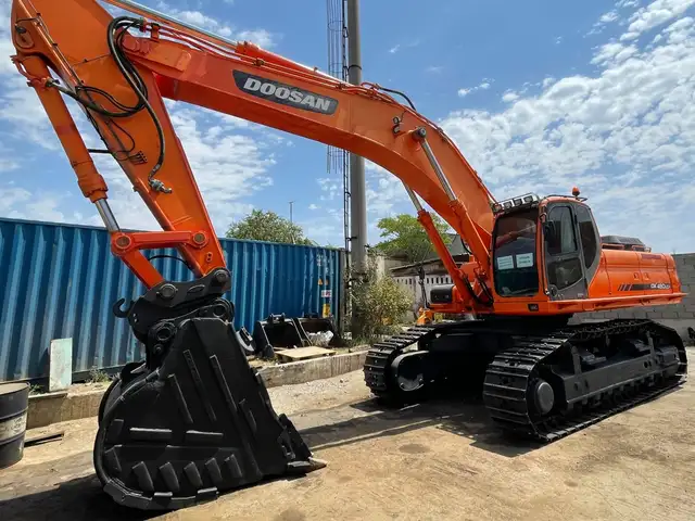 Экскаватор Doosan DX480lca, 2015, Худжанд