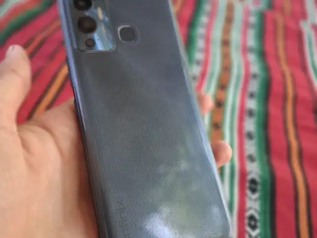 Infinix Hot 12, Исфара