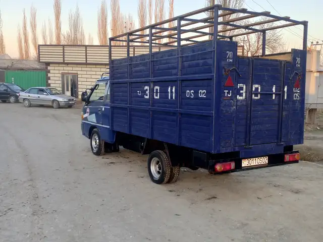 Бортовой автомобиль Hyundai Porter, 2010, Истаравшан