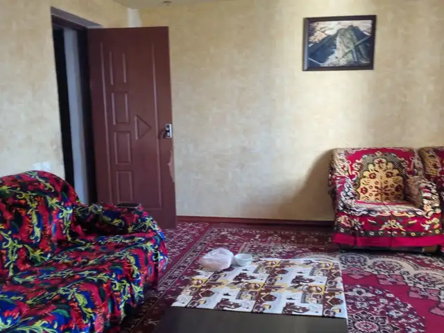 4-комн. квартира, 4 этаж, 70м², 31 микрорайон, Хуҷанд