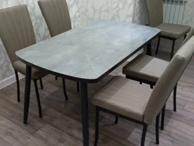 Стол и стулья, Душанбе