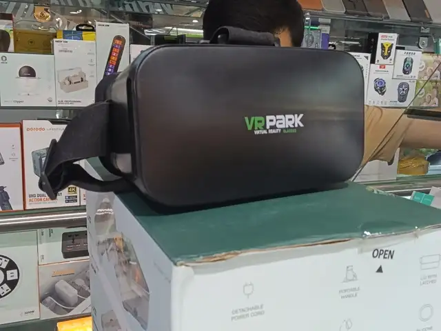 Очки виртуальной реальности VR Park, Душанбе