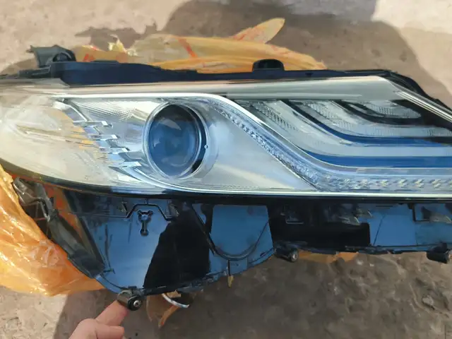 Передняя фара Toyota, Душанбе