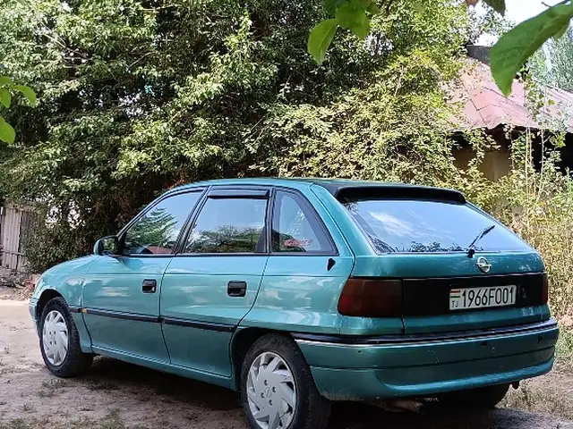 Opel Astra F