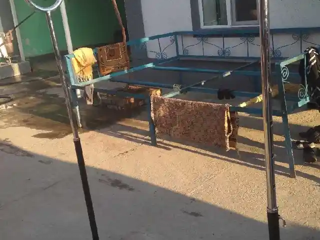 Вешалка, Душанбе