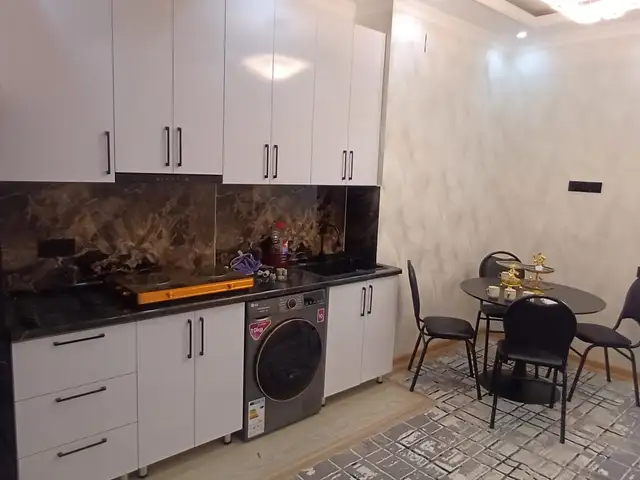 2-комн. квартира, 10 этаж, 83м², Голубой экран, Душанбе