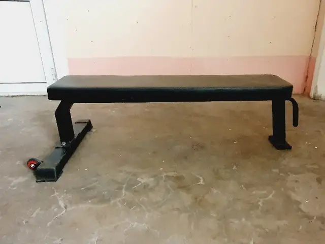 Скамья горизонтальная, Худжанд
