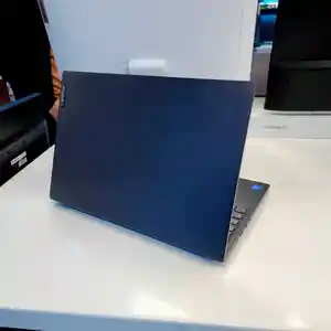 Ноутбук Lenovo celeron 4/256GB SSD, Хуҷанд