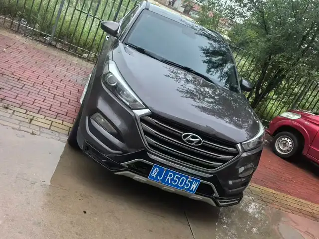 Hyundai Tucson