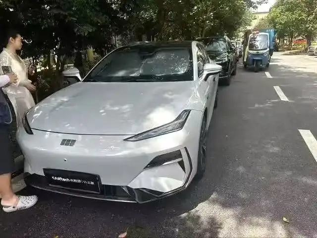 Geely Galaxy E8