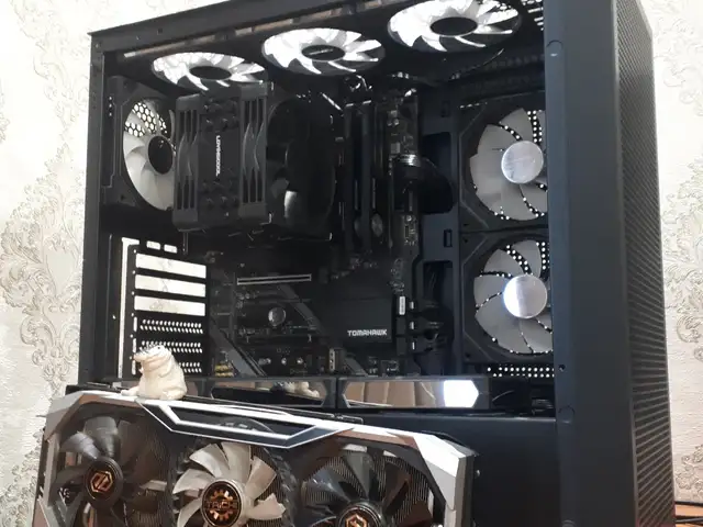 Видеокарта Asrock Taichi RX5700XT 8GB 256BIT, Душанбе