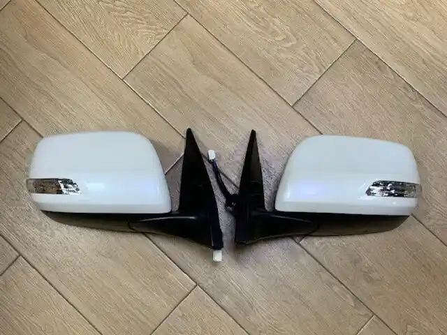 Боковые зеркала на Toyota Prado FJ150, Душанбе