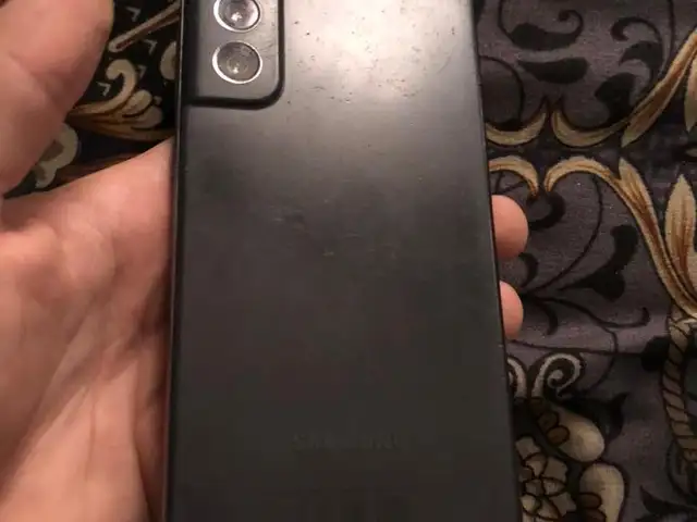 Samsung Galaxy S21 FE, Исфара