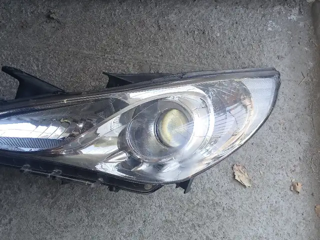 Фара от Hyundai sanata, Худжанд