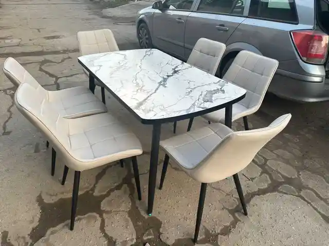 Стол и стулья, Душанбе