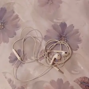 Проводные Наушники Apple iPhone original, Душанбе