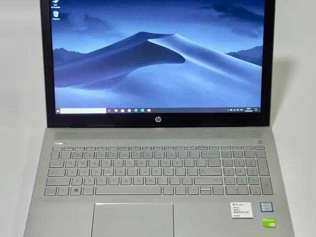 Ноутбук HP Pavilion 15 grey i5-7gen, Худжанд