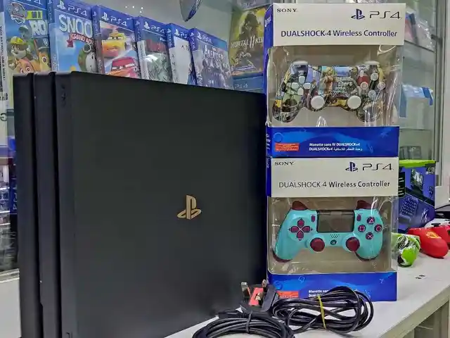 Игровая приставка Sony PlayStation 4 Pro 4K HDR 1TB PS-Plus, Душанбе