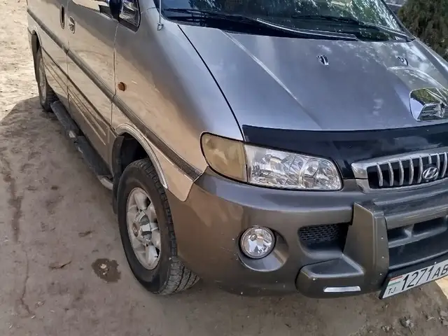 Микроавтобус Hyundai Starex, 2002, Файзобод