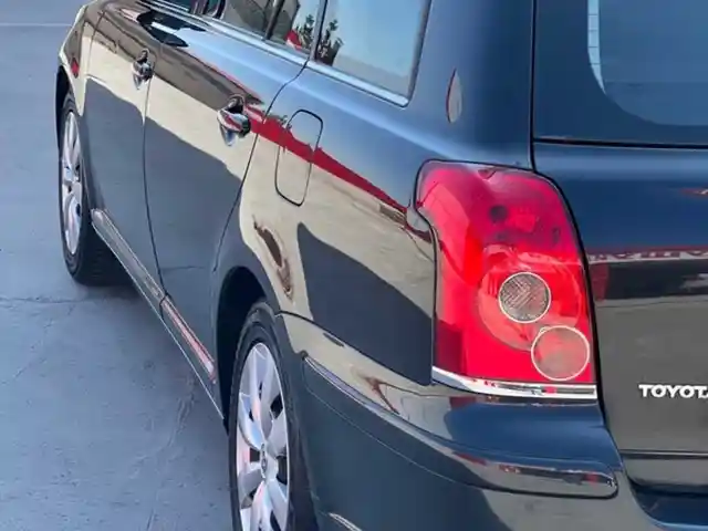 Не тонированные стекла для Toyota Avensis Universal, Душанбе