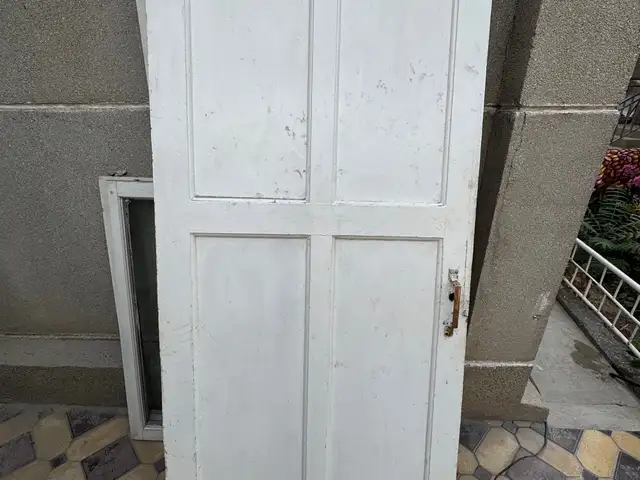 Дверь, Бустон (Чкаловск)