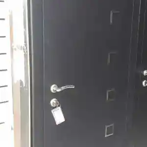 Дверь, Душанбе