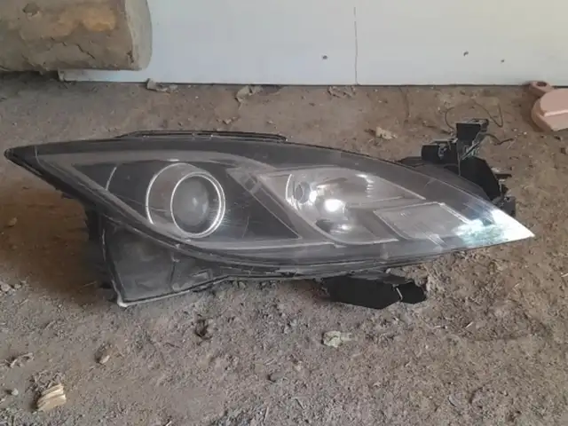 Фары Mazda 2007, 2008, Душанбе