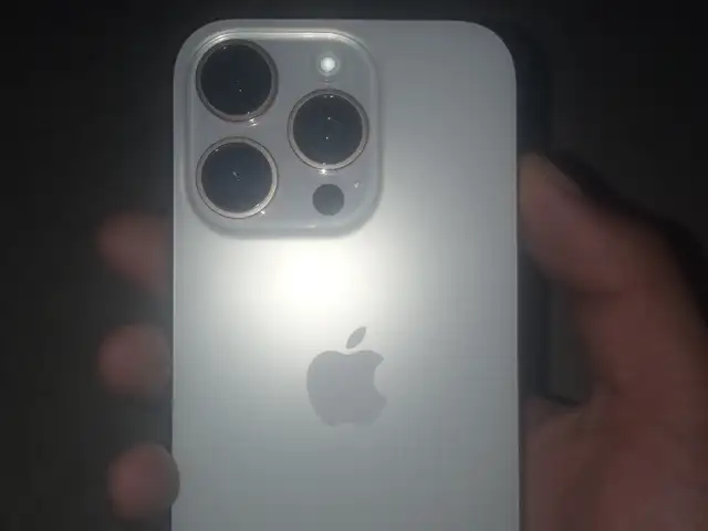Apple iPhone 16 Pro, 128 gb, Natural Titanium, Турсунзаде