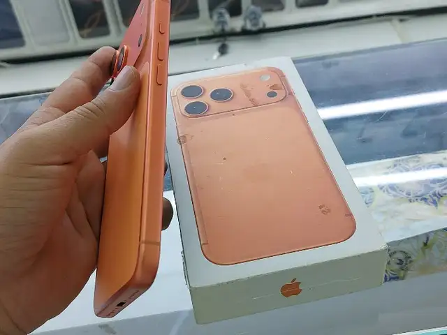 Apple iPhone 17 Pro Max, 512 gb, Cosmic Orange, Душанбе