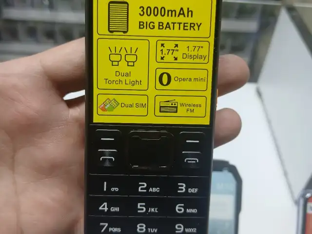 Кнопочный телефон Q900, Душанбе