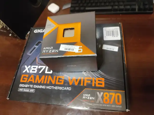 Комплект Ryzen 5 7600x3d и gigabyte X870 Gaming Wifi6, Душанбе