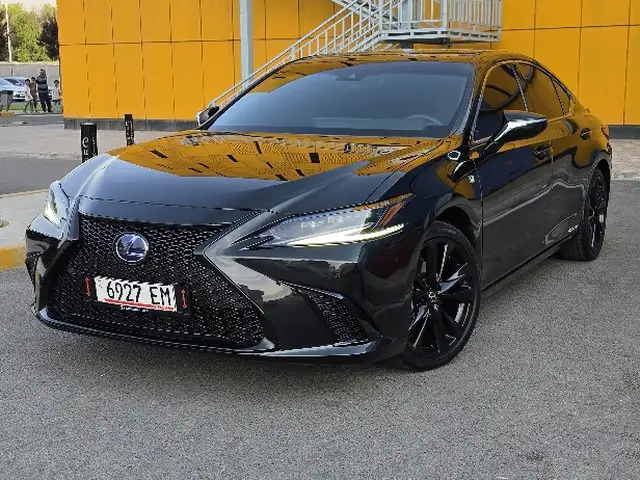 Lexus ES series
