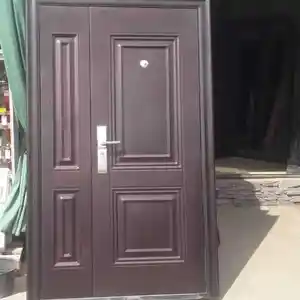 Железная дверь, Душанбе
