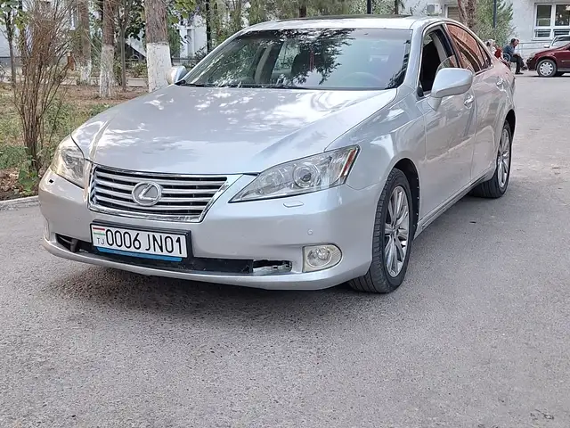 Lexus ES series