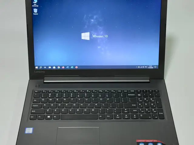 Ноутбук Lenovo ideapad 310 i7-7gen, Худжанд