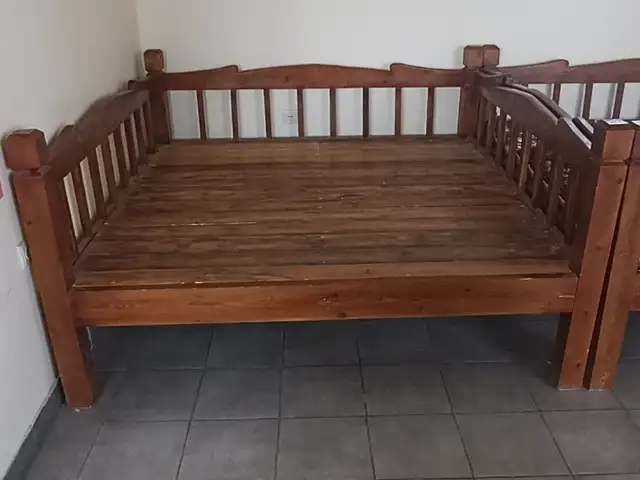 Тапчан, Душанбе