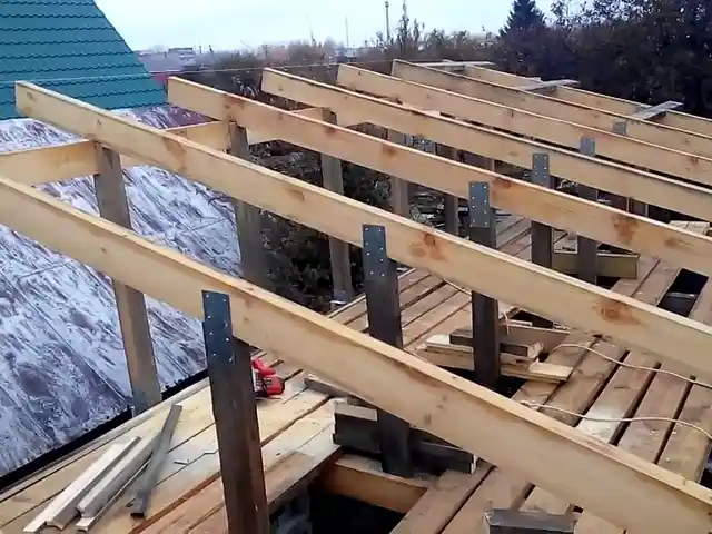 Услуги Плотника, Турсунзаде