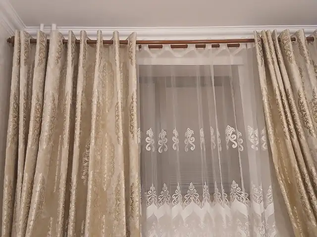 Зановески, Душанбе