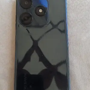 Телефон Tecno, Канибадам
