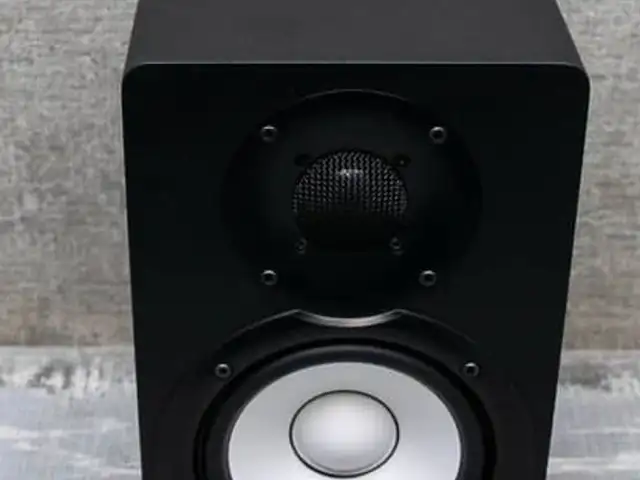 Студийные мониторы Yamaha hs5, Худжанд
