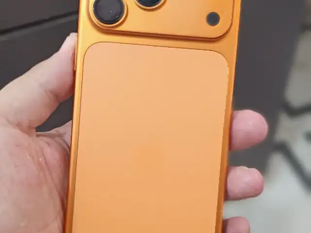 Apple iPhone 17 Pro Max, 256 gb, Cosmic Orange, Ваҳдат