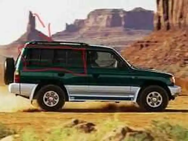 Боковые и задние стекла на Mitsubish Pajero, Душанбе
