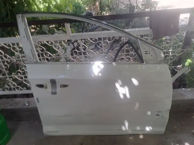 Автомобильная дверь Hyundai 2015, Кӯлоб