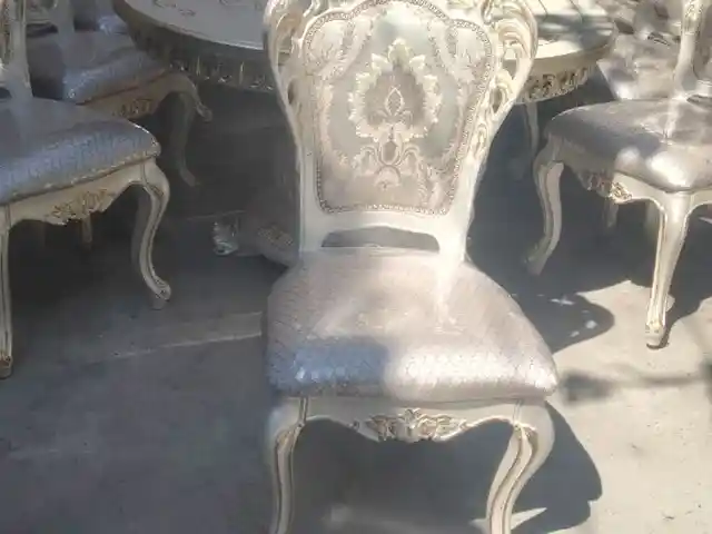 Стол и стулья, Худжанд