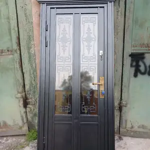Дверь, Душанбе