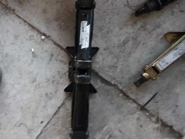 Домкрат, Душанбе