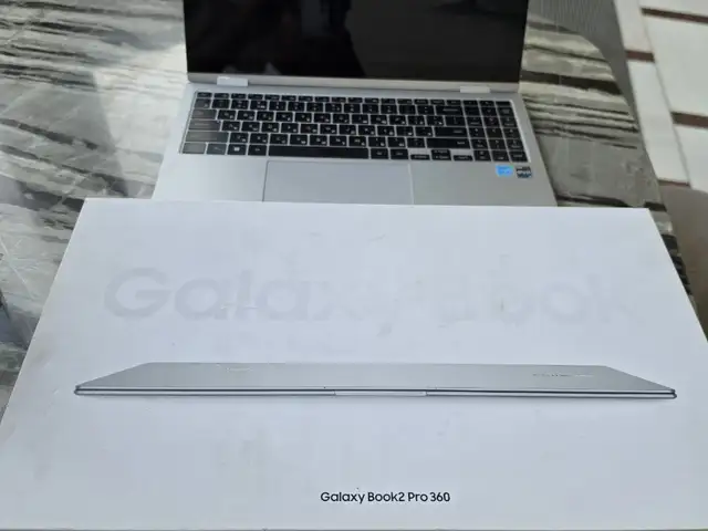 Samsung Galaxy Book2 Pro 360, Хуҷанд