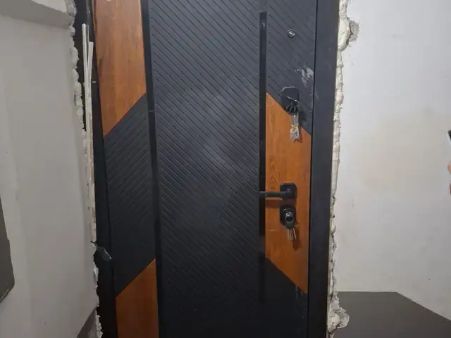 Входная дверь, Душанбе