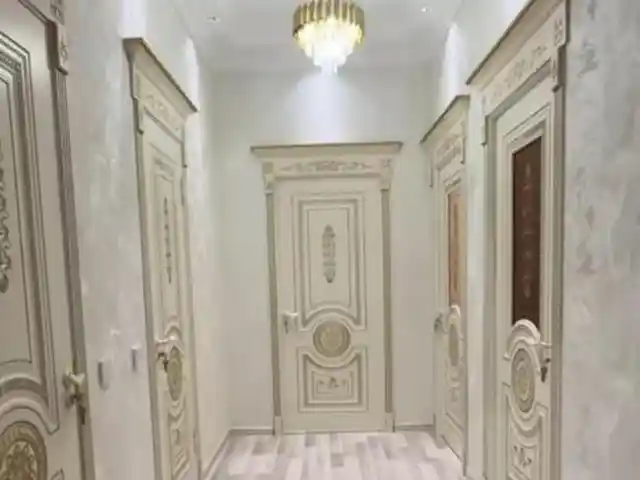 Дверь, Душанбе